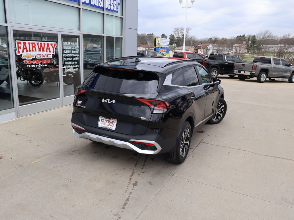 Used 2025 Kia Sportage EX w/ Premium Package image 42