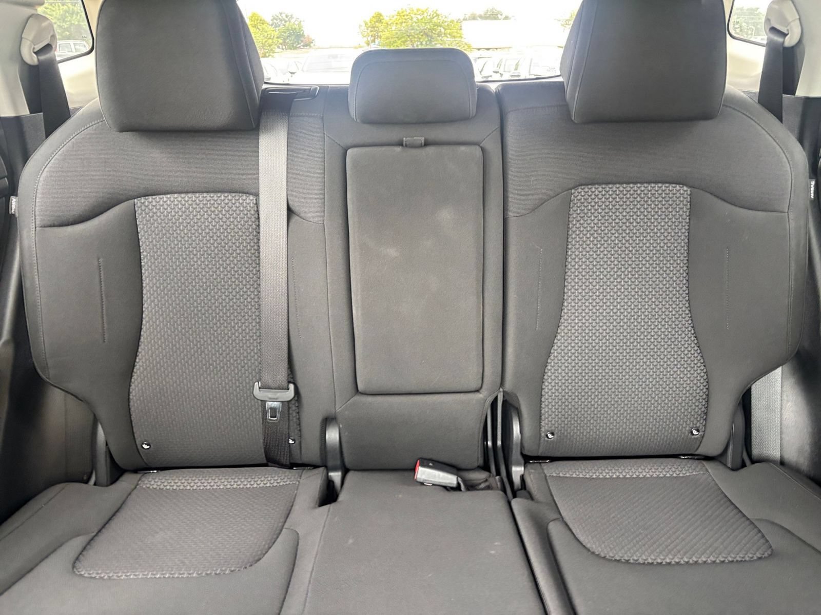 Used 2026 Kia Sportage LX FWD image 37