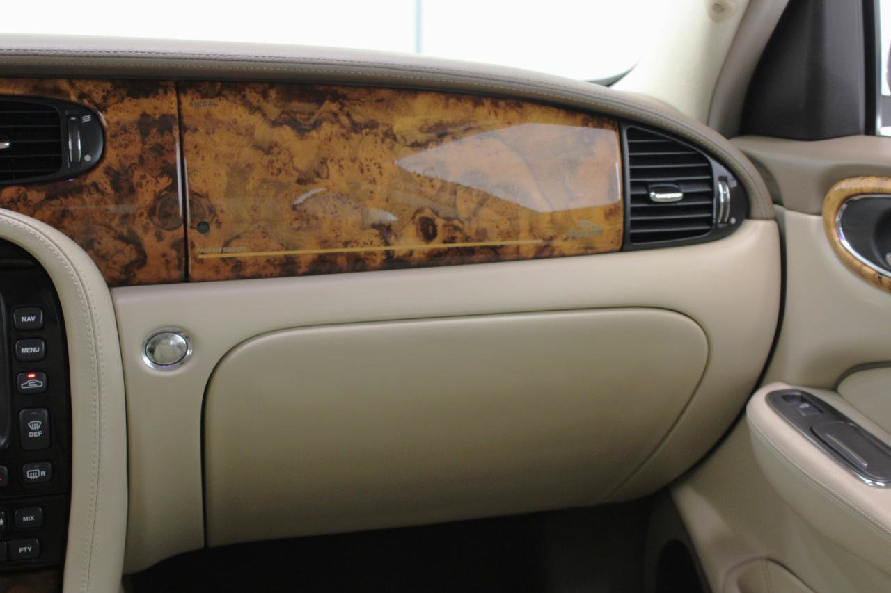 Used 2005 Jaguar XJ Vanden Plas RWD image 59