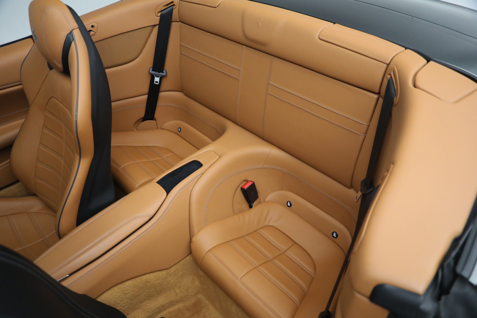 Certified 2017 Ferrari California T RWD image 25