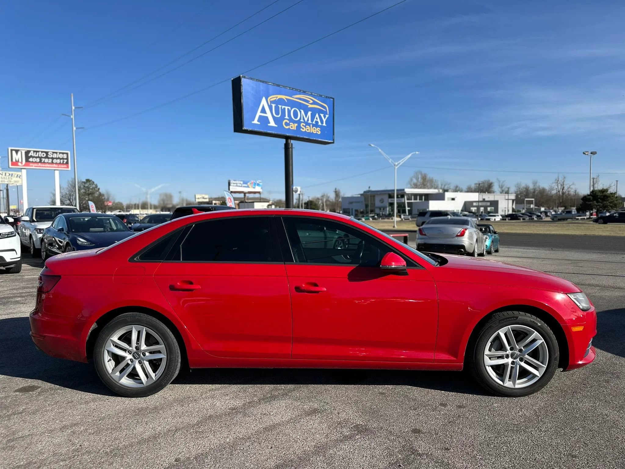 Used 2017 Audi A4 2.0T Premium w/ Audi MMI Navigation Plus FWD image 5
