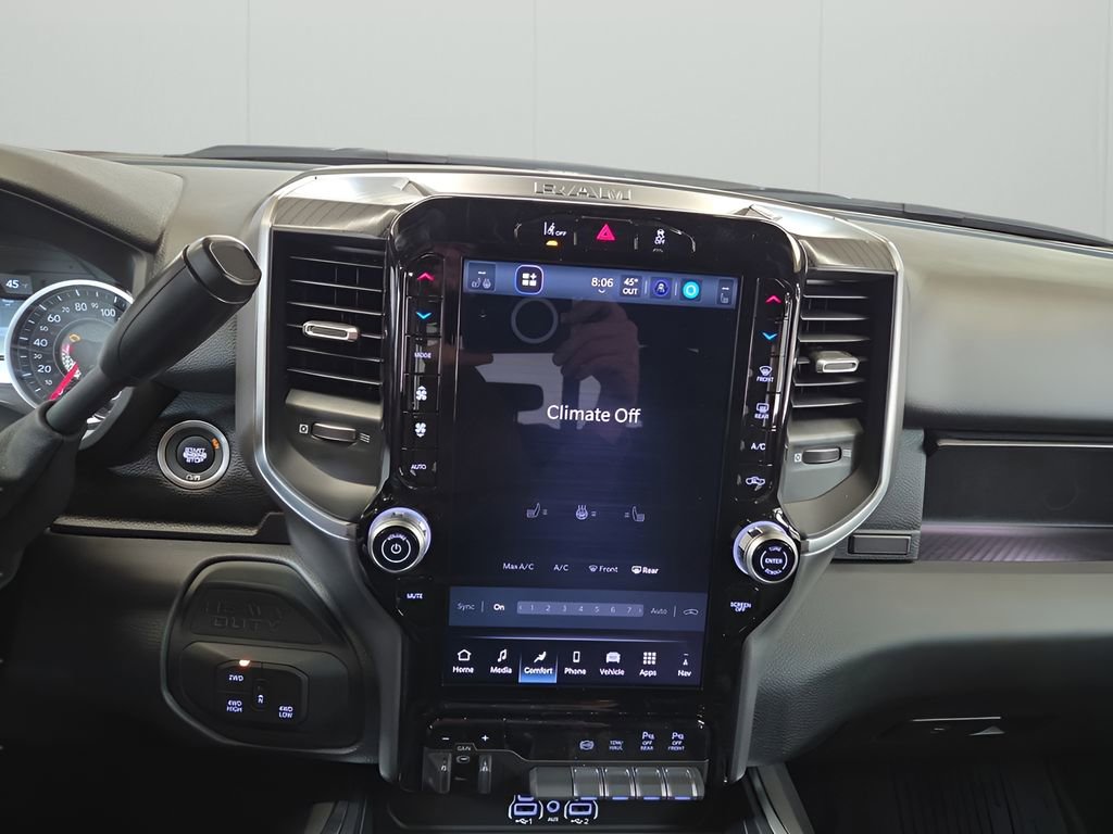 New 2026 RAM 2500 Big Horn AWD/4WD image 16
