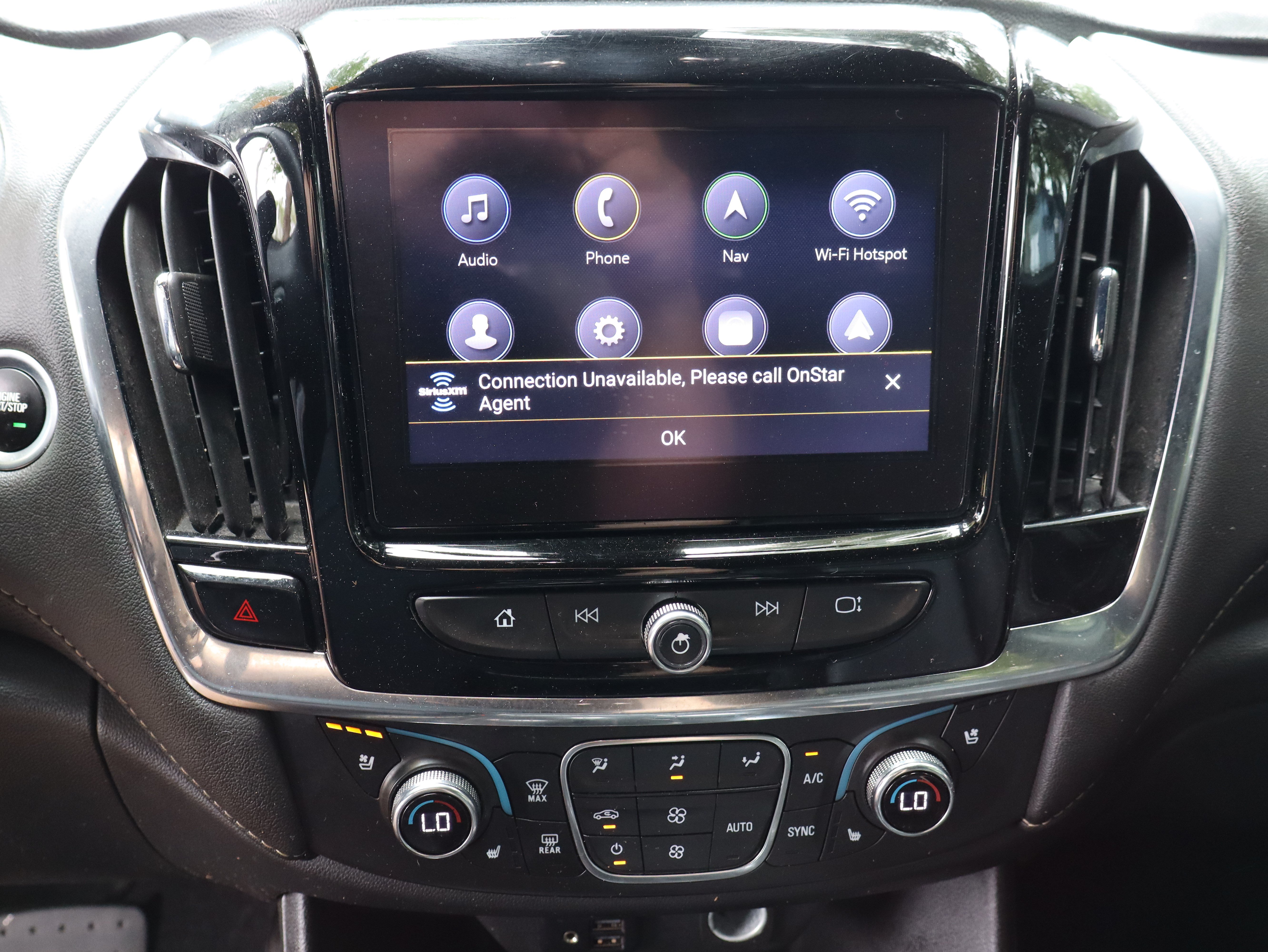 Used 2023 Chevrolet Traverse Premier FWD image 32