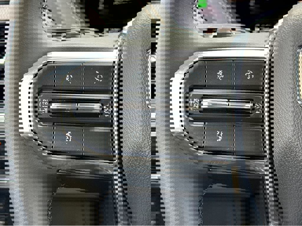 New 2026 GMC Yukon XL Elevation w/ LPO, Get Active Package image 17