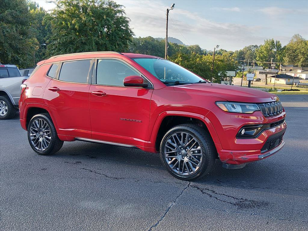 Used 2022 Jeep Compass Limited AWD/4WD image 2