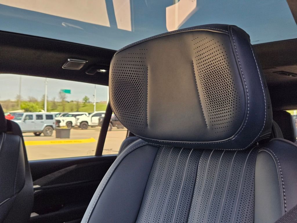 Certified 2025 Cadillac Escalade IQ Luxury 2 w/ LPO, Premium Carpet Package image 12