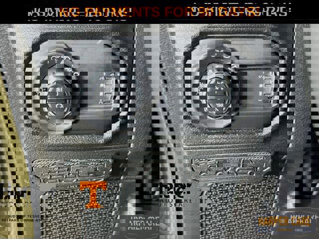 New 2026 Jeep Gladiator Sport image 13