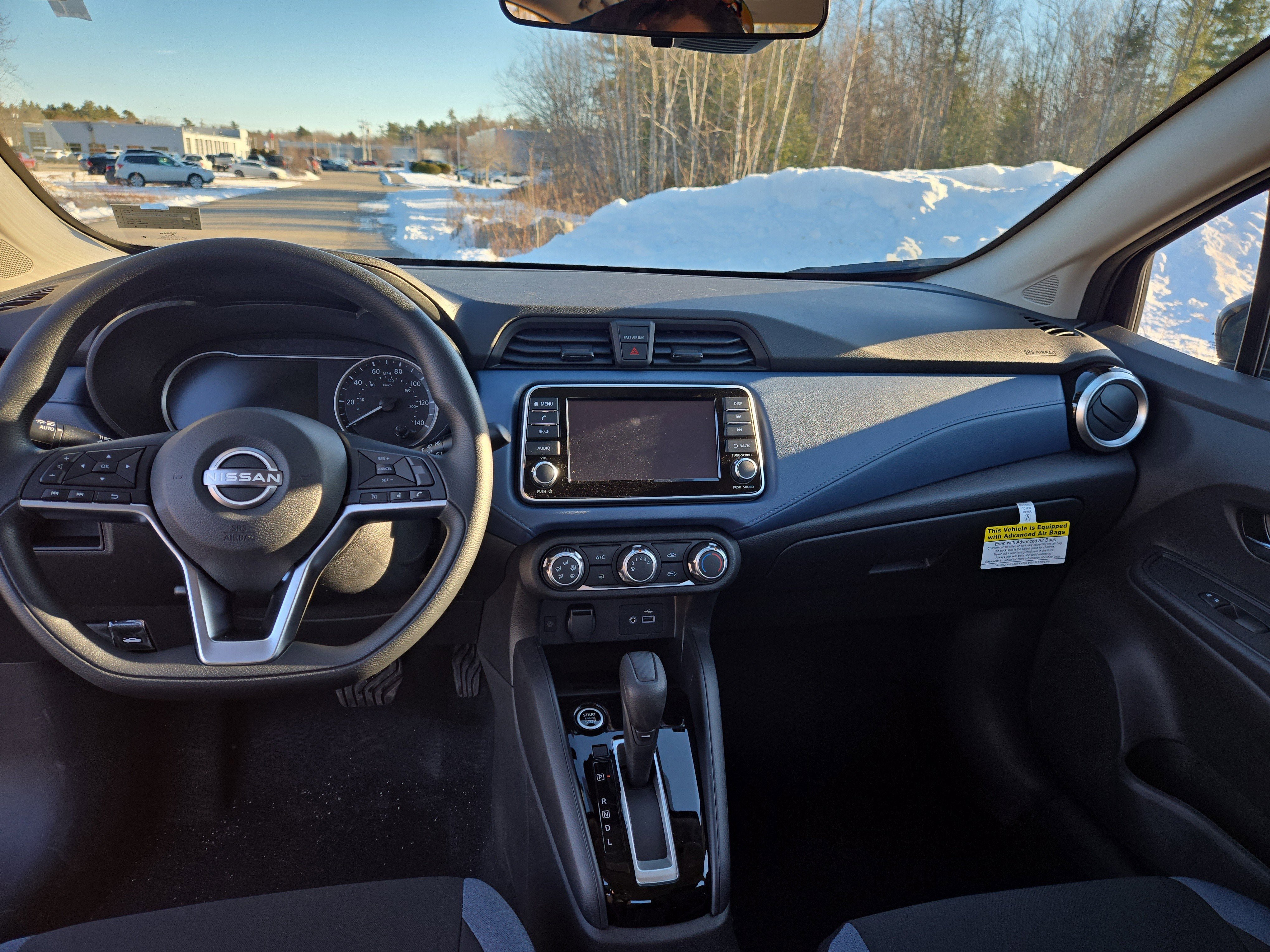 New 2025 Nissan Versa SV w/ Trunk Package FWD image 3