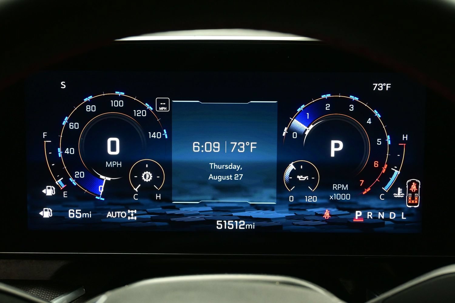 Used 2025 Chevrolet Suburban RST w/ RST Capability Package AWD/4WD image 31