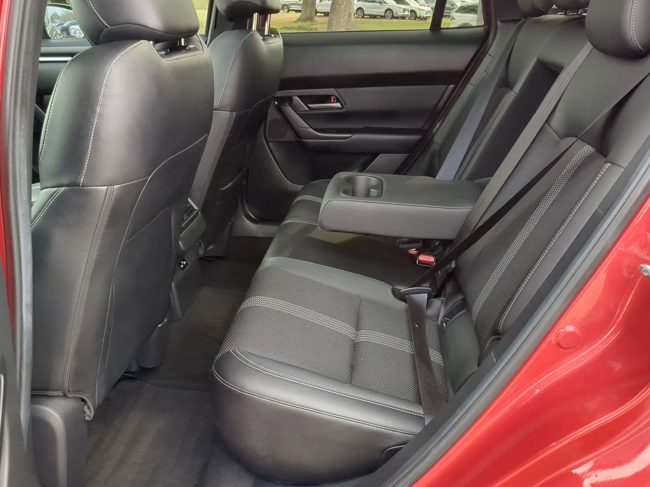 Used 2024 MAZDA CX-50 AWD 2.5 S w/ Premium Package image 22