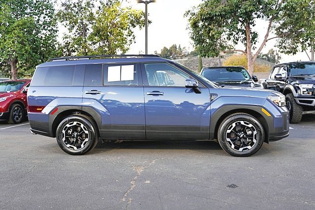 Certified 2025 Hyundai Santa Fe SEL image 7