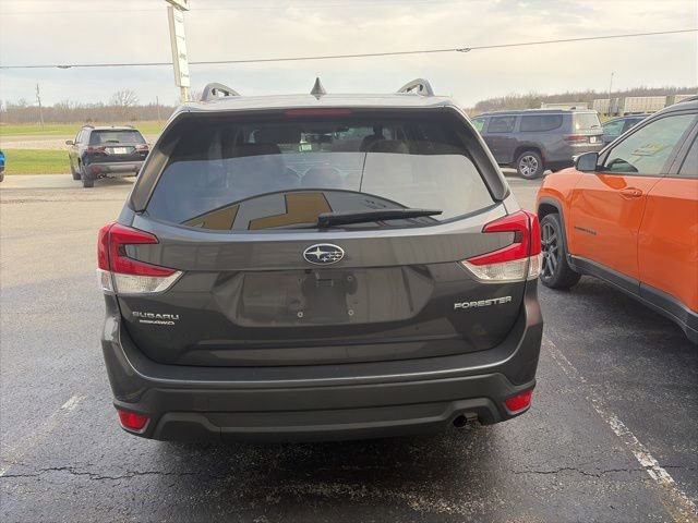 Used 2023 Subaru Forester Premium image 7