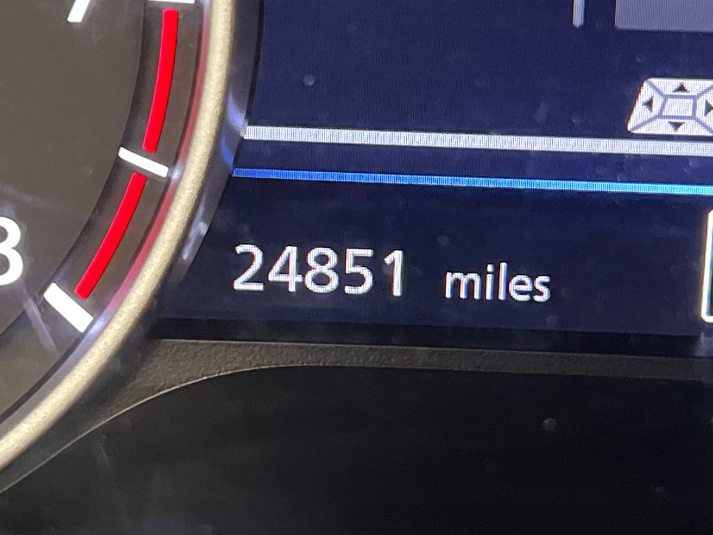 Used 2025 Nissan Sentra SV FWD image 39