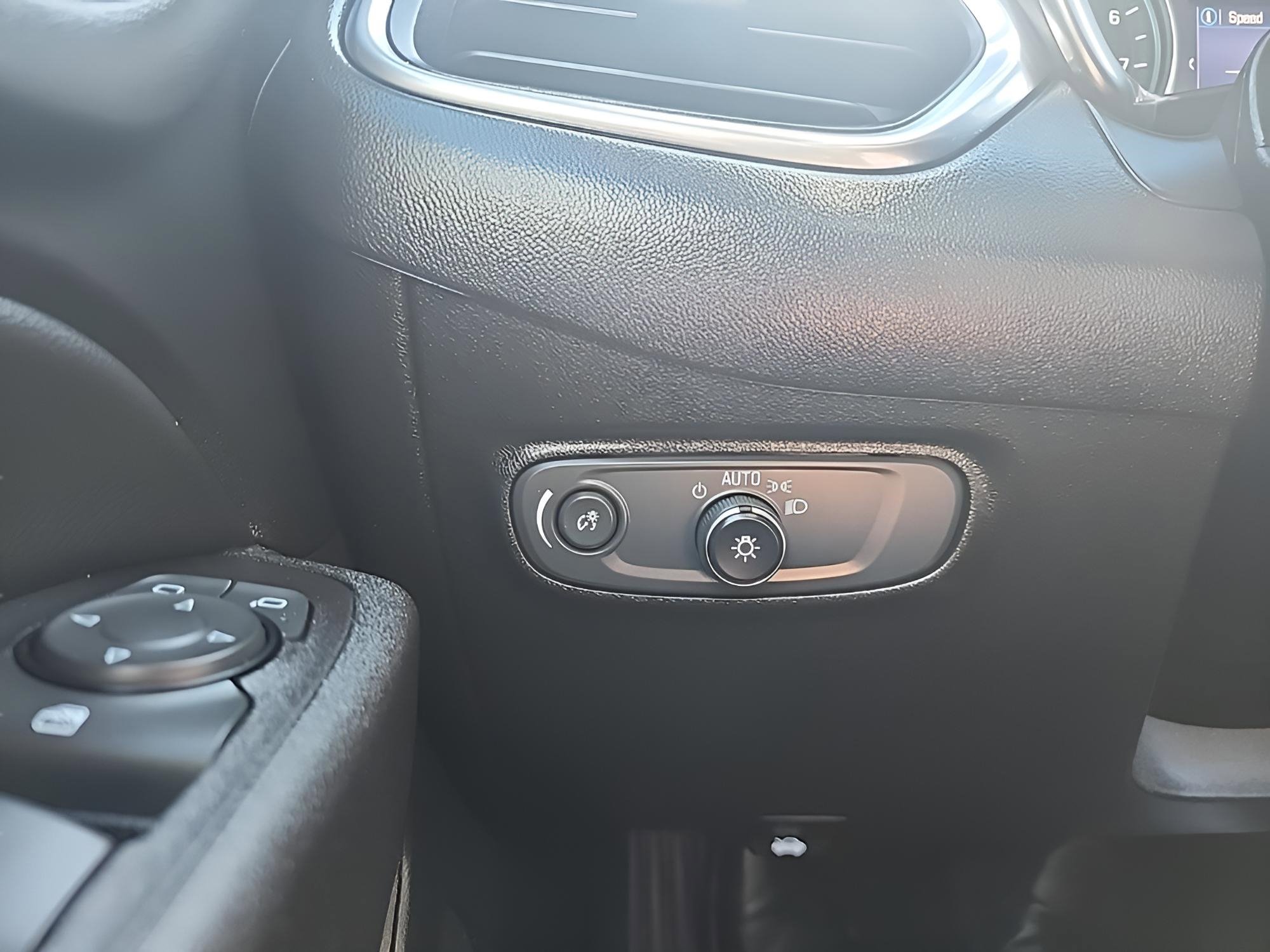 Used 2022 Chevrolet Equinox LT image 21