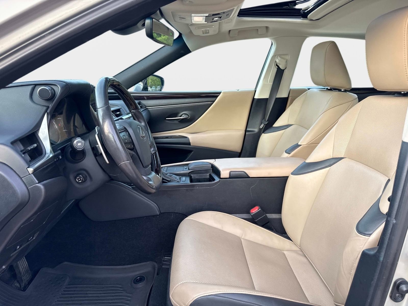 Used 2020 Lexus ES 350 w/ Premium Package image 19