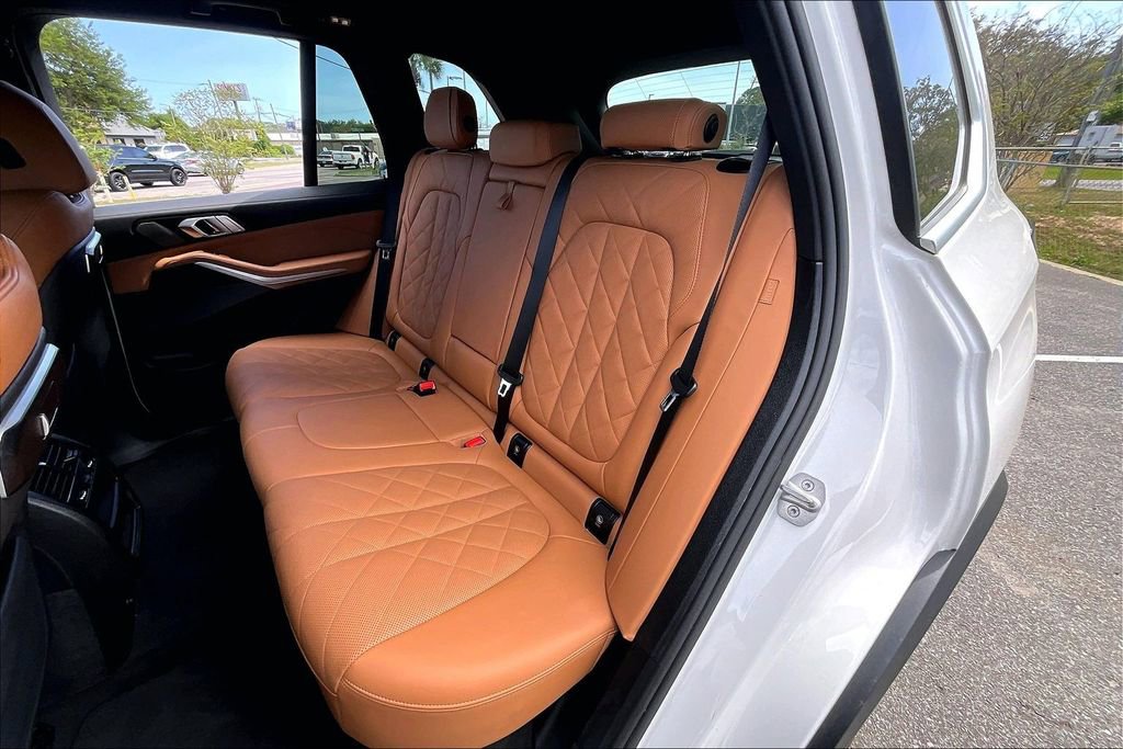 Used 2026 BMW X5 sDrive40i image 19