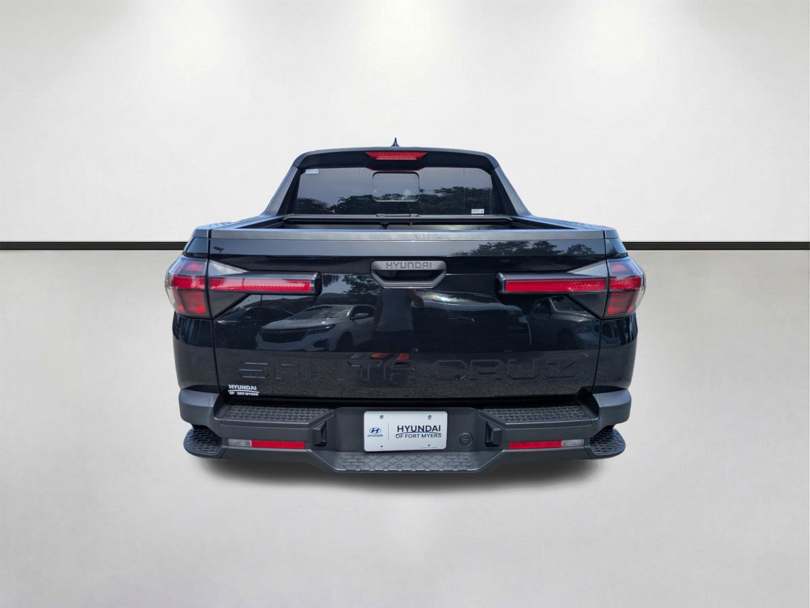 Used 2023 Hyundai Santa Cruz SEL w/ Activity Package FWD image 6