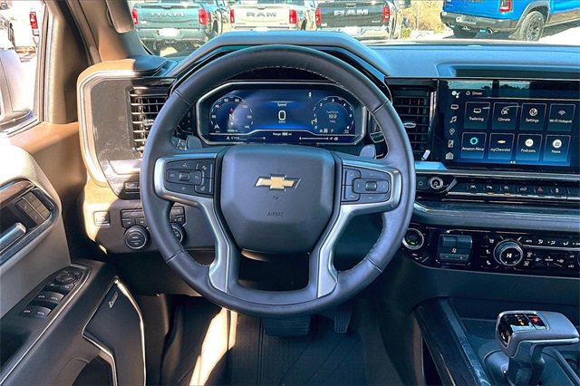 Used 2024 Chevrolet Silverado 1500 LTZ w/ LTZ Premium Package image 8