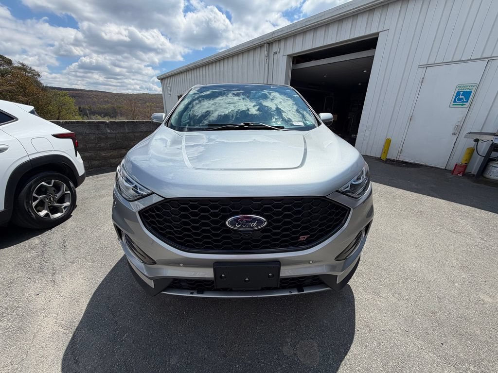 Used 2024 Ford Edge ST w/ Equipment Group 401A AWD/4WD image 8
