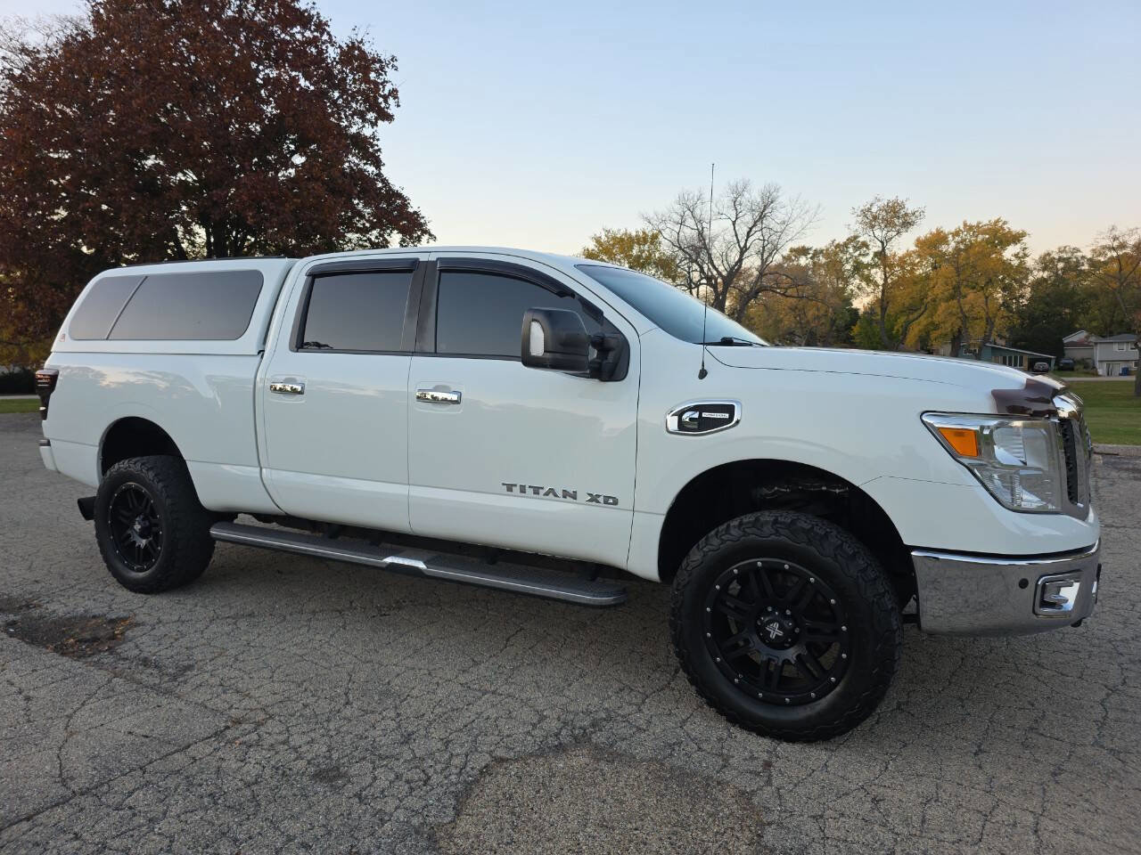 Used 2016 Nissan Titan SV AWD/4WD image 5