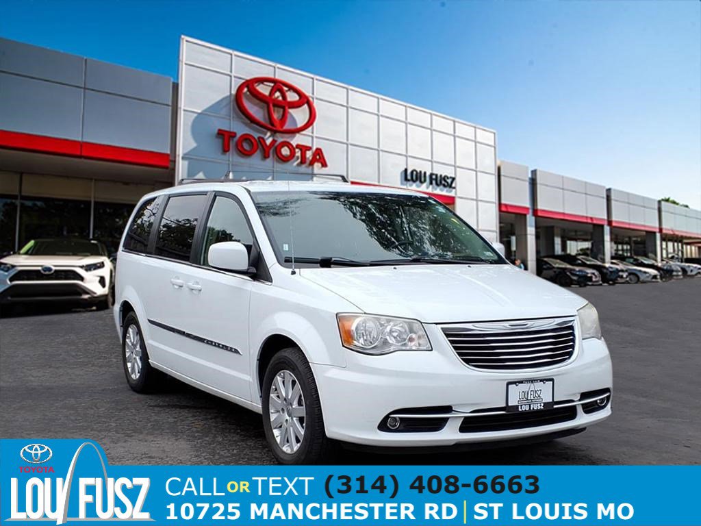 Used 2014 Chrysler Town & Country Touring
