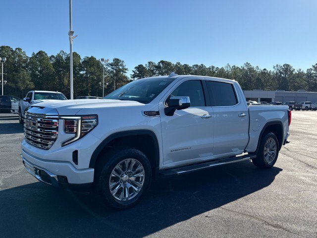 Used 2024 GMC Sierra 1500 Denali AWD/4WD image 7