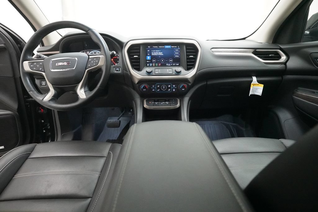 Used 2023 GMC Acadia Denali w/ Trailering Package FWD image 5