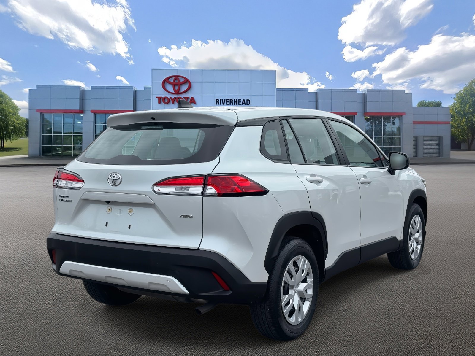 Used 2024 Toyota Corolla Cross L image 6