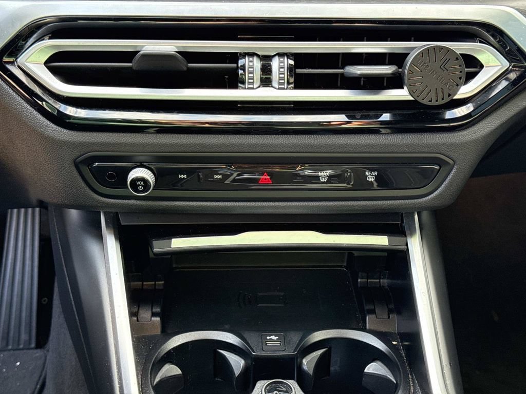Used 2024 BMW i4 eDrive40 RWD image 26