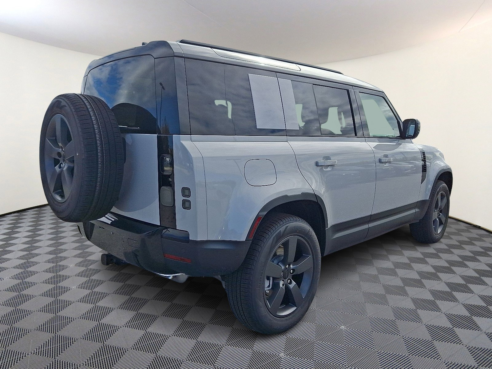 New 2026 Land Rover Defender 110 S image 5