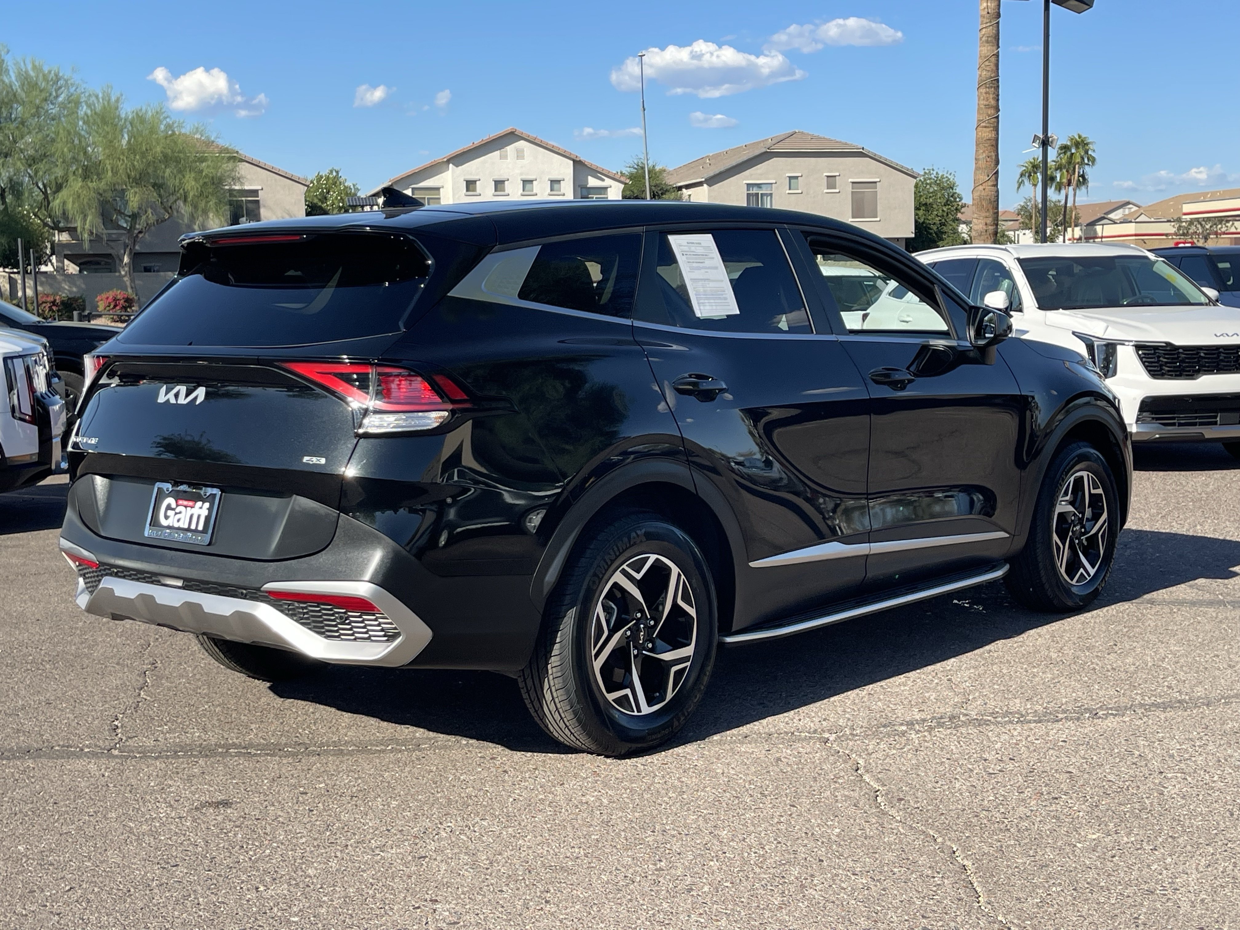 Used 2023 Kia Sportage LX AWD/4WD image 3