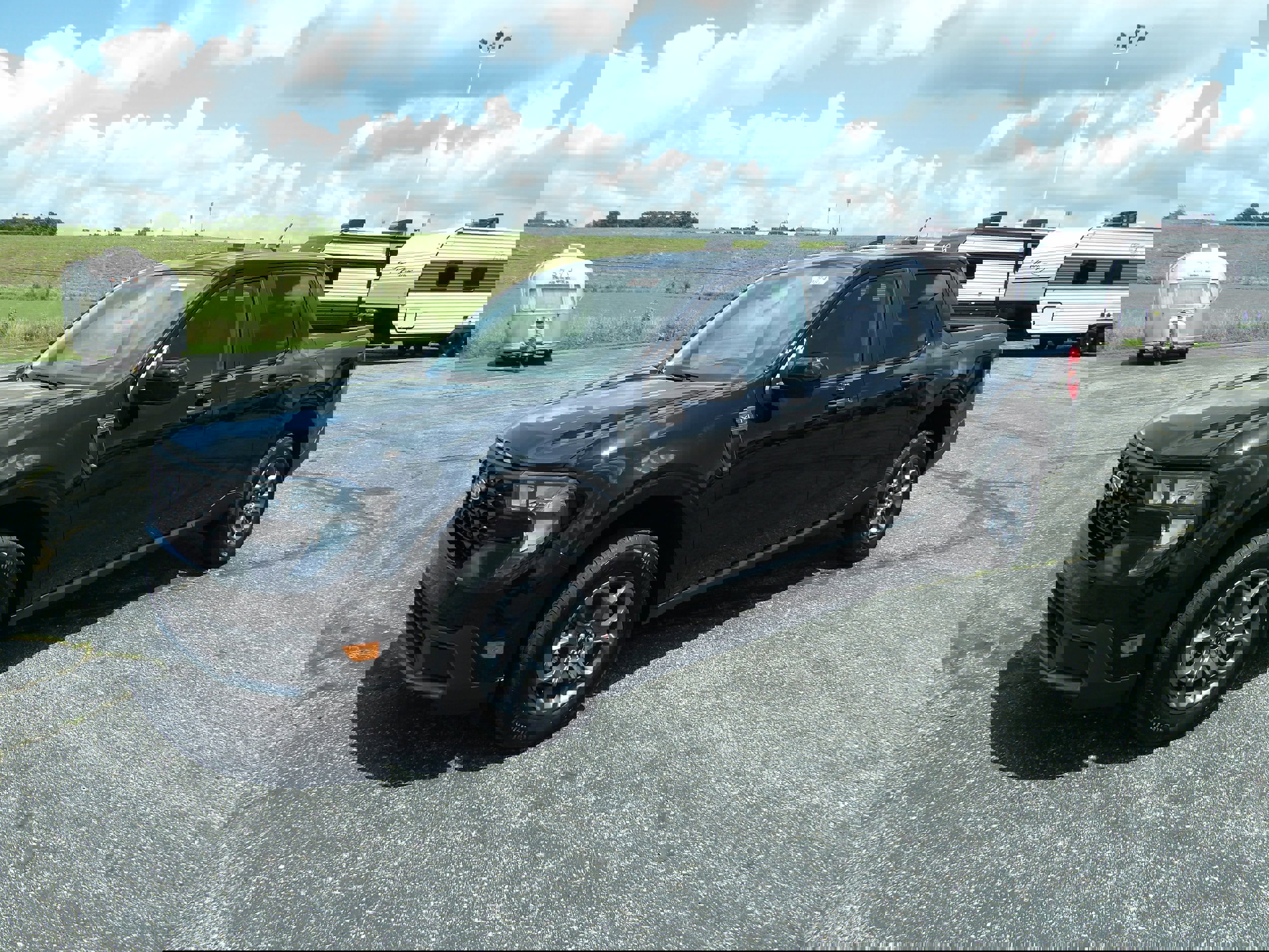 New 2025 Ford Maverick XLT w/ XLT Luxury Package image 2