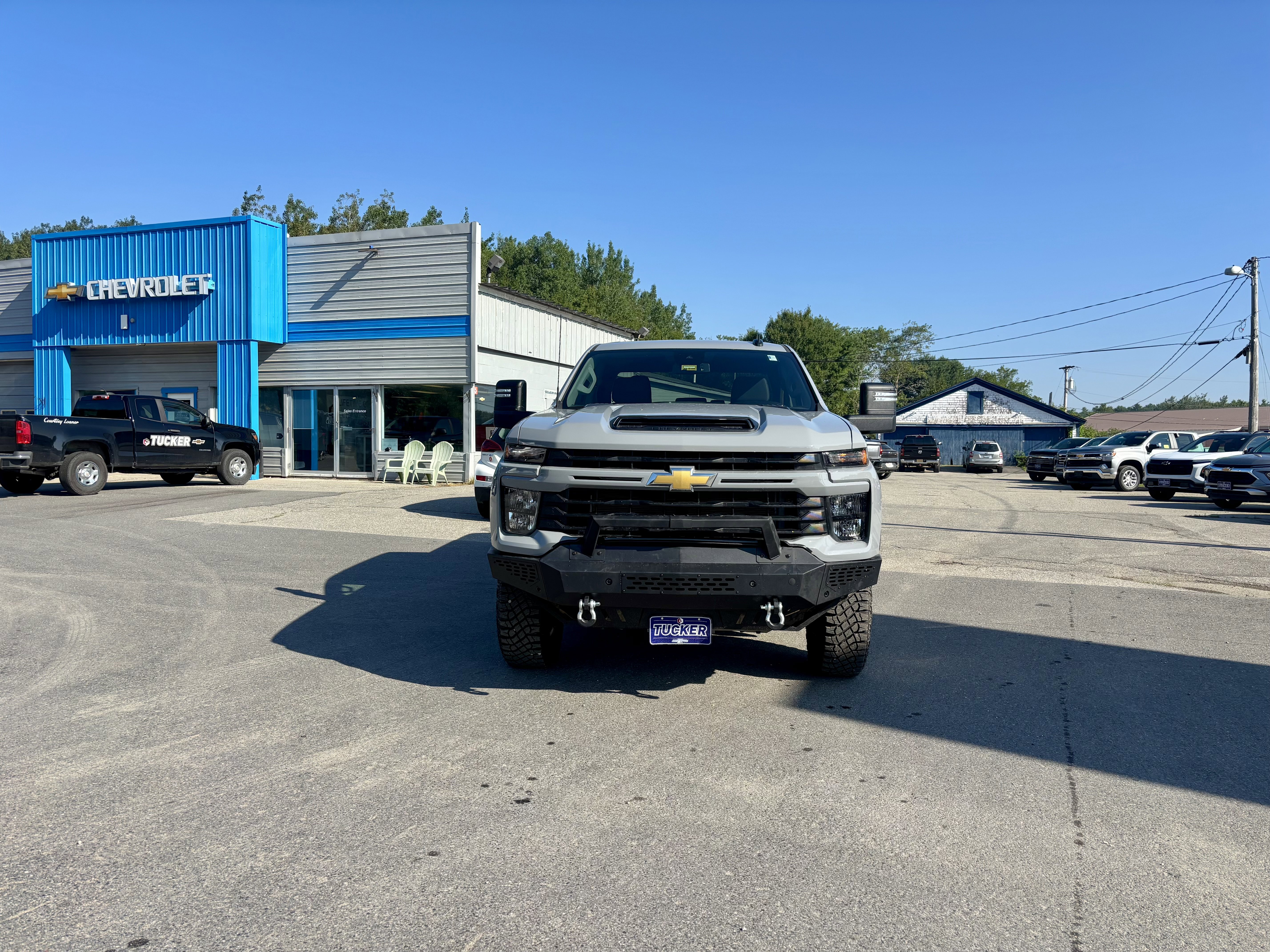 Used 2025 Chevrolet Silverado 2500 Custom w/ Custom Value Package image 2