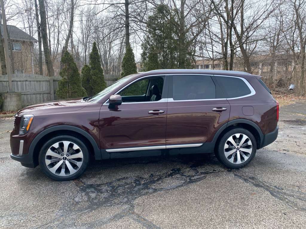Used 2022 Kia Telluride S image 2