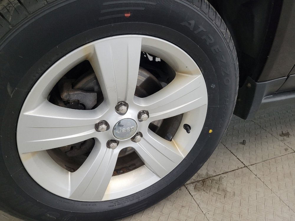 Used 2016 Jeep Compass Sport w/ Power Value Group image 31