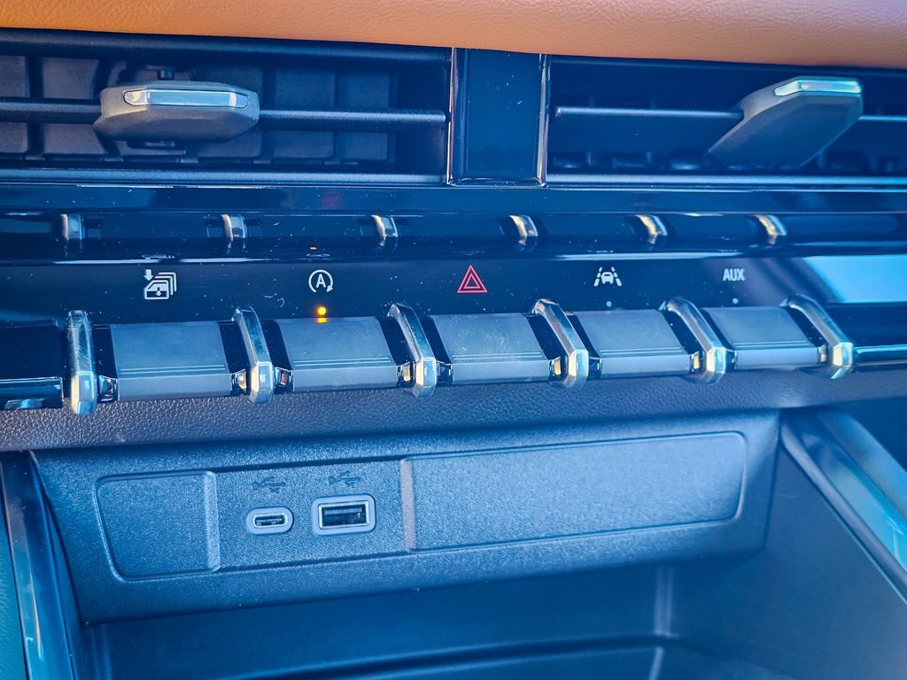 New 2026 GMC Canyon AT4 w/ Technology Plus Package AWD/4WD image 27