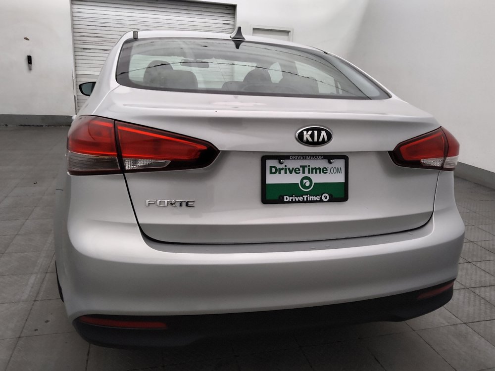 Used 2017 Kia Forte LX FWD image 6