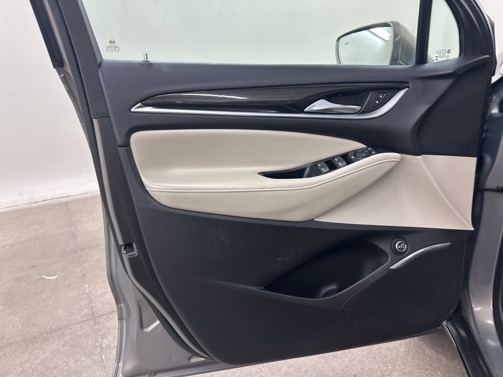 Used 2019 Buick Enclave Essence image 34