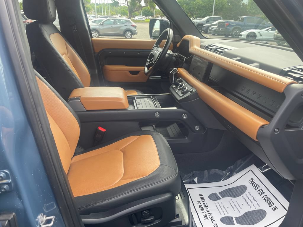 Used 2023 Land Rover Defender 110 X-Dynamic SE AWD/4WD image 21