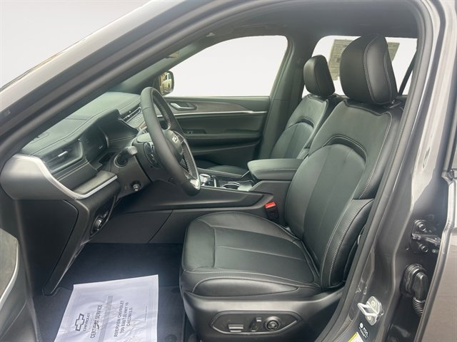 New 2026 Jeep Grand Cherokee L Limited image 9