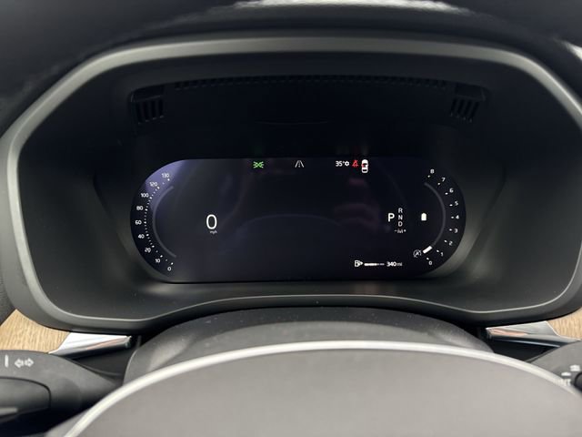 New 2026 Volvo XC60 B5 Plus w/ Protection Package Premier AWD/4WD image 11