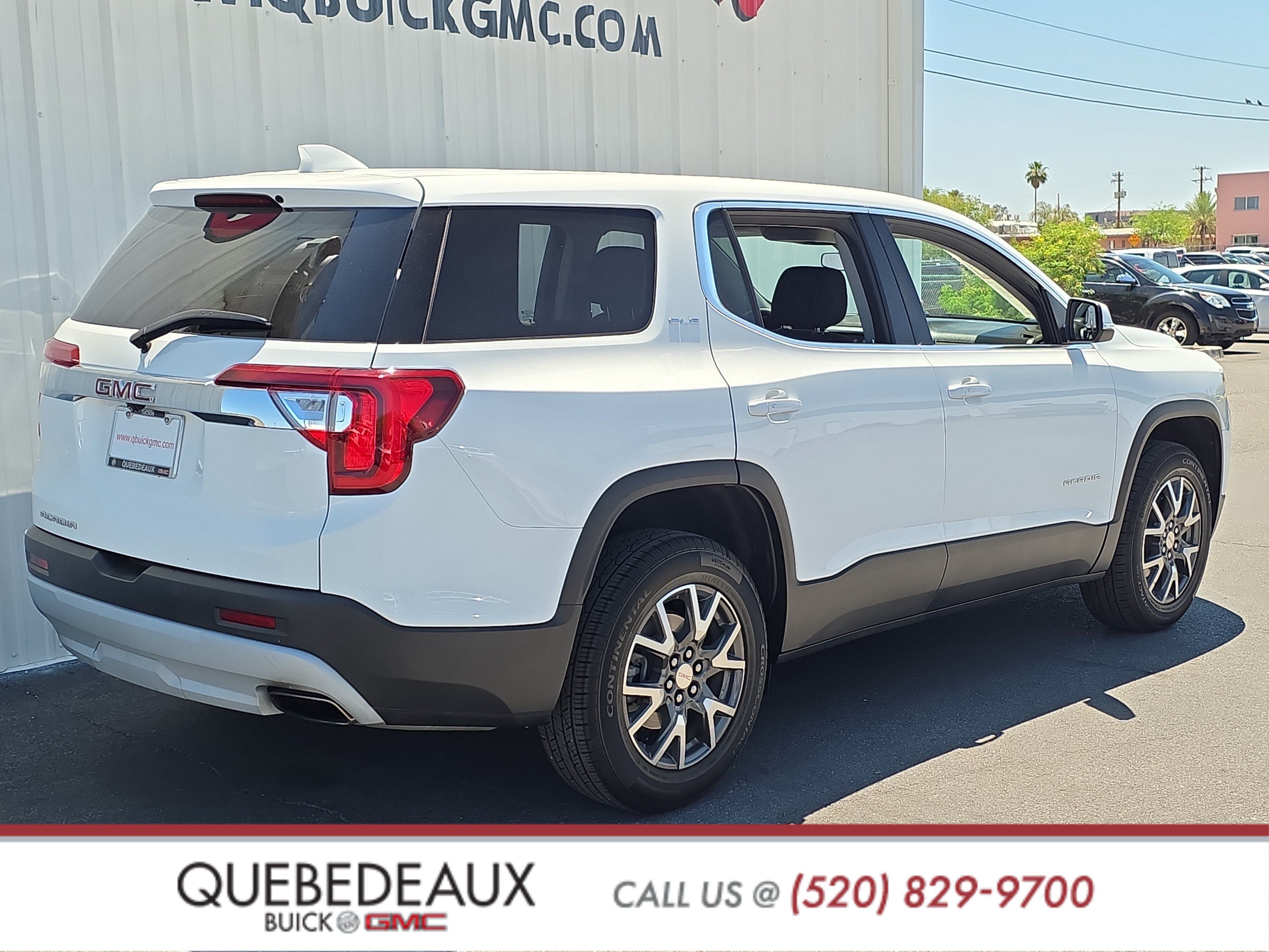 Used 2022 GMC Acadia SLE FWD image 9