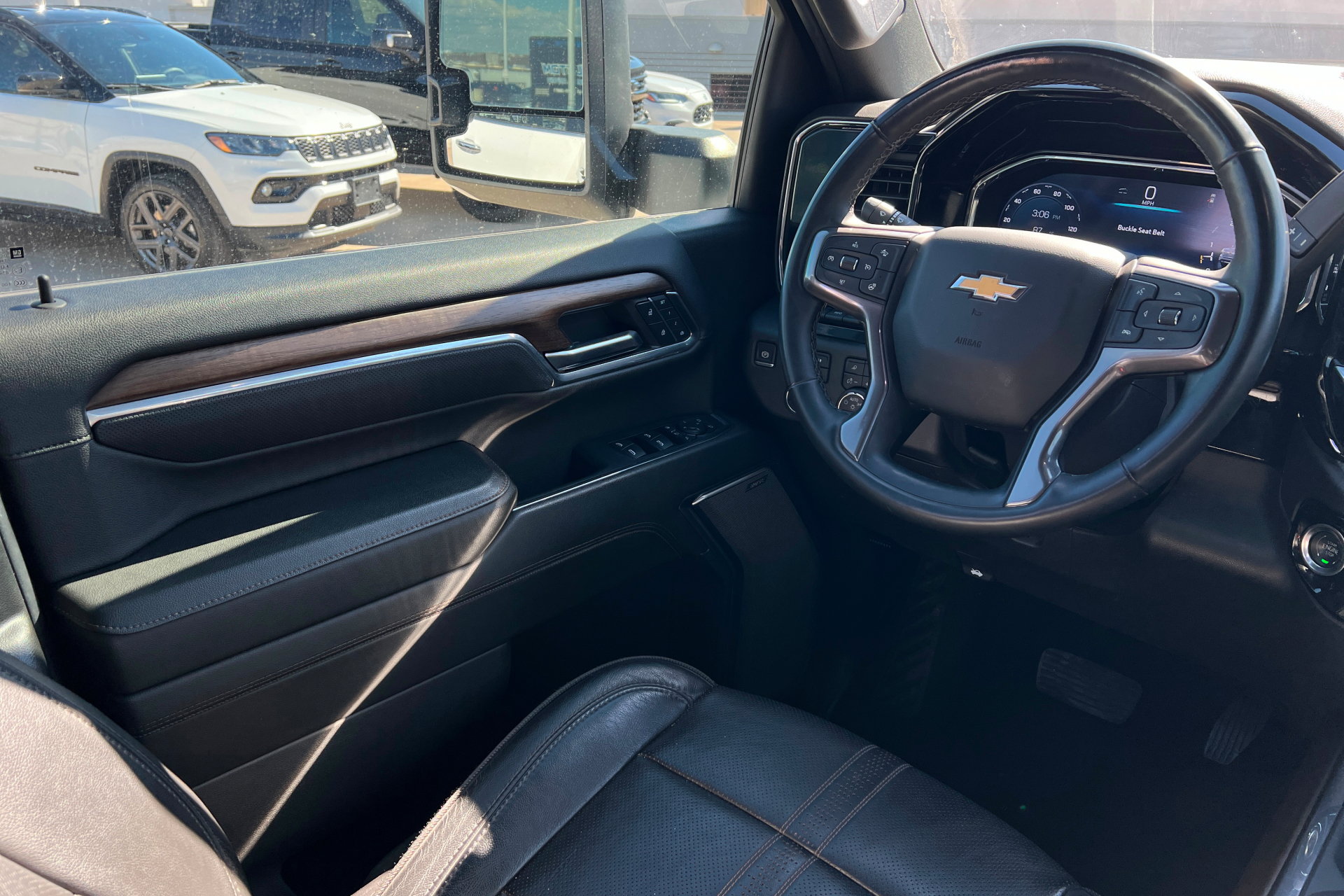 Used 2024 Chevrolet Silverado 3500 High Country w/ High Country Premium Package AWD/4WD image 11