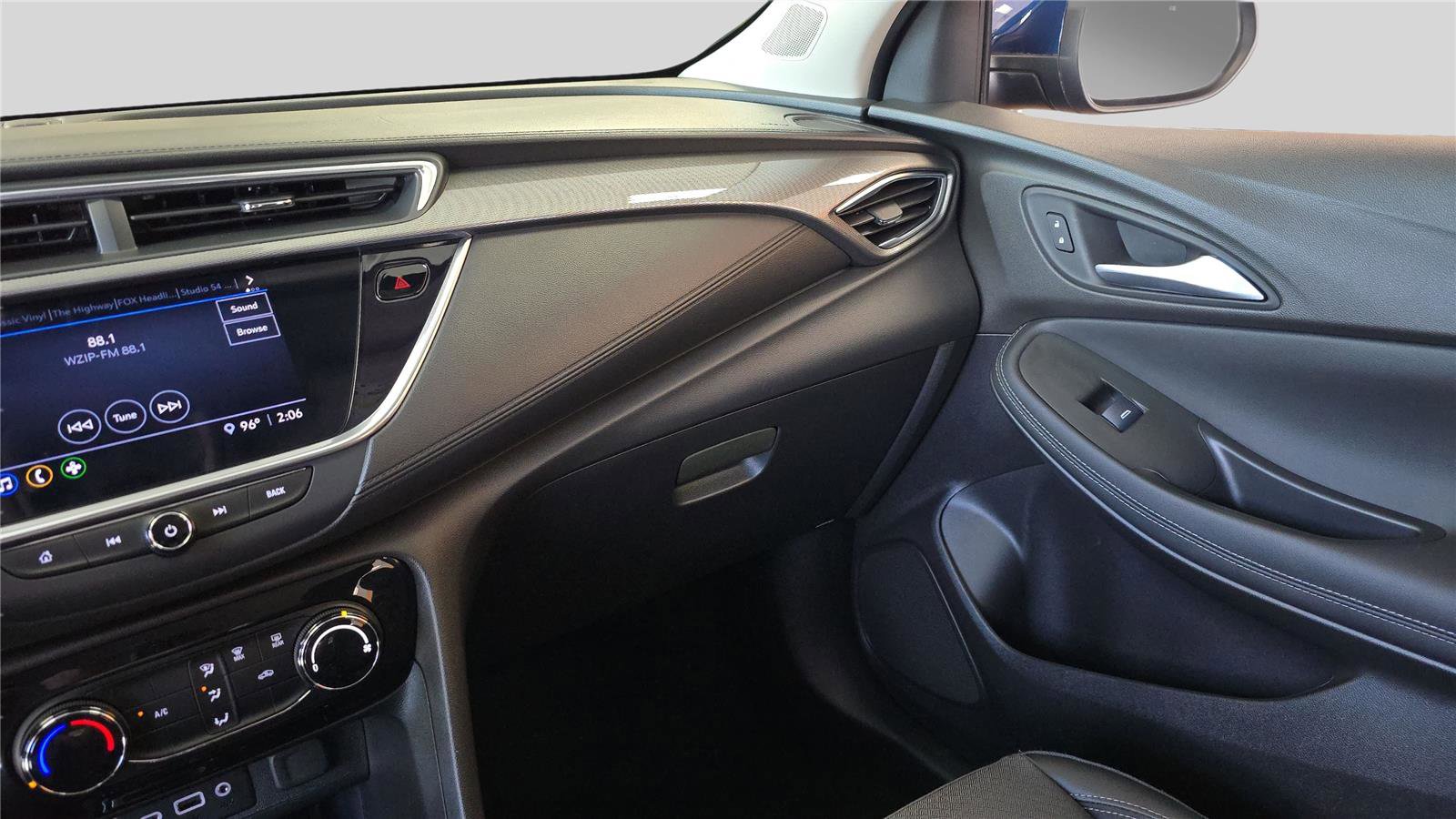 Used 2021 Buick Encore GX Preferred FWD image 23