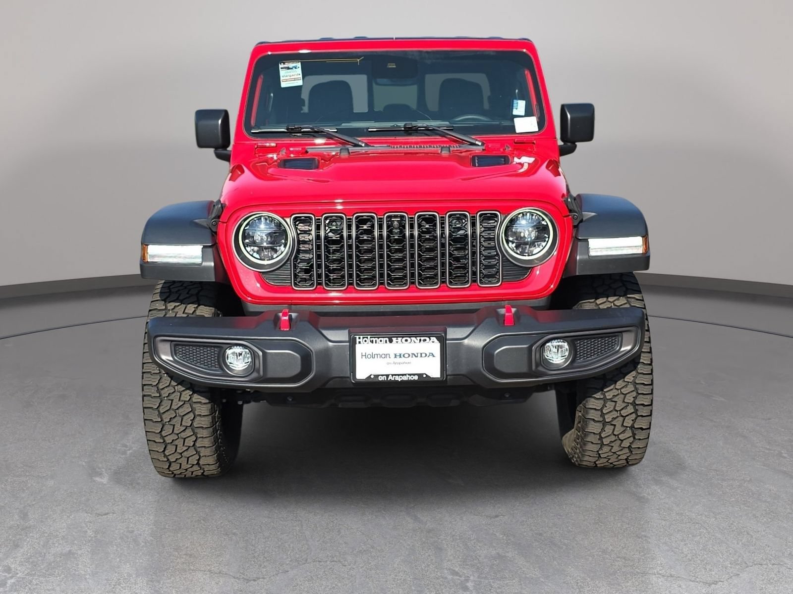 Used 2024 Jeep Gladiator Rubicon w/ Technology Group AWD/4WD image 3