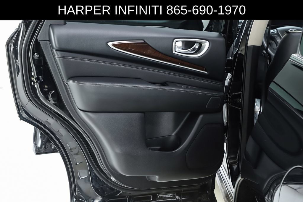 Used 2020 INFINITI QX60 Luxe w/ Sensory Package FWD image 18