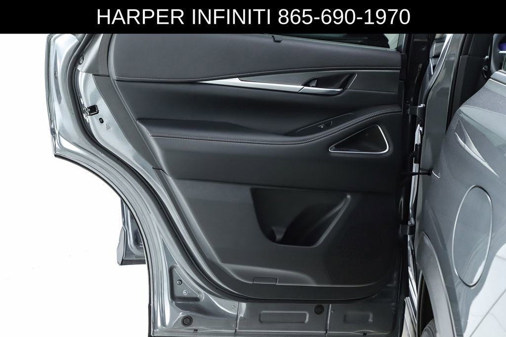 Certified 2026 INFINITI QX60 Luxe w/ Cargo Package AWD/4WD image 18
