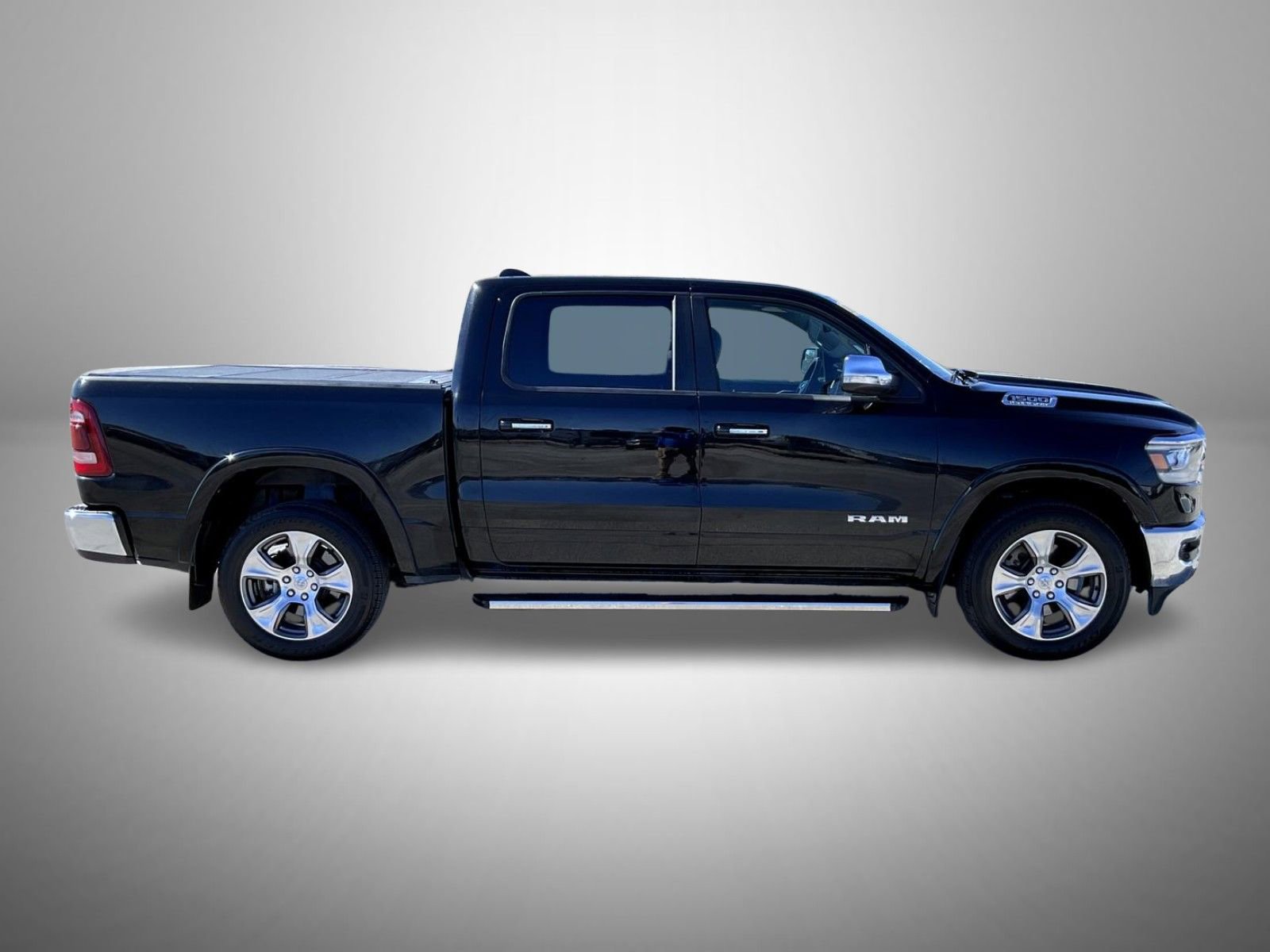 Used 2021 RAM 1500 Laramie AWD/4WD image 4