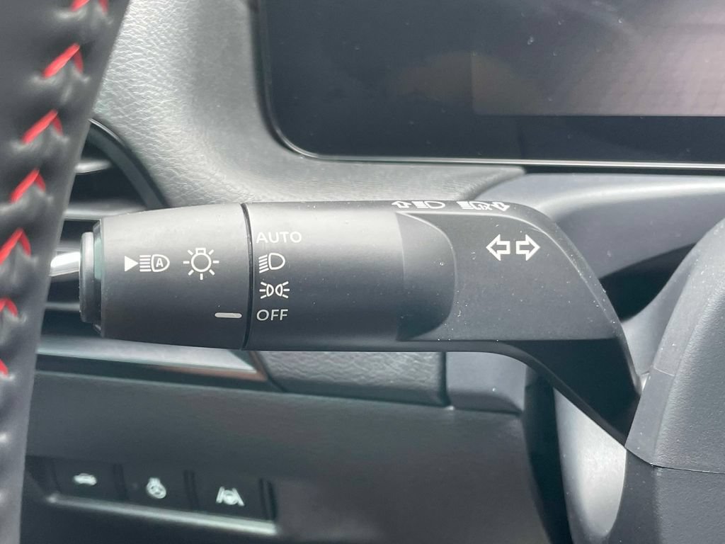 New 2026 Nissan Sentra SR w/ SR Premium Package FWD image 22