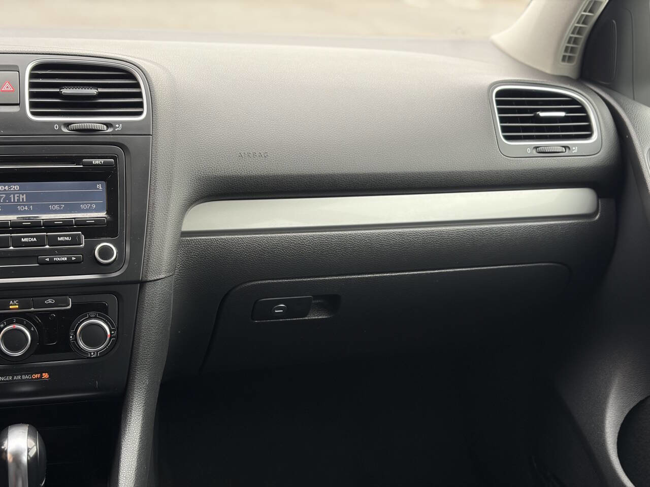 Used 2013 Volkswagen Golf 4-Door image 24